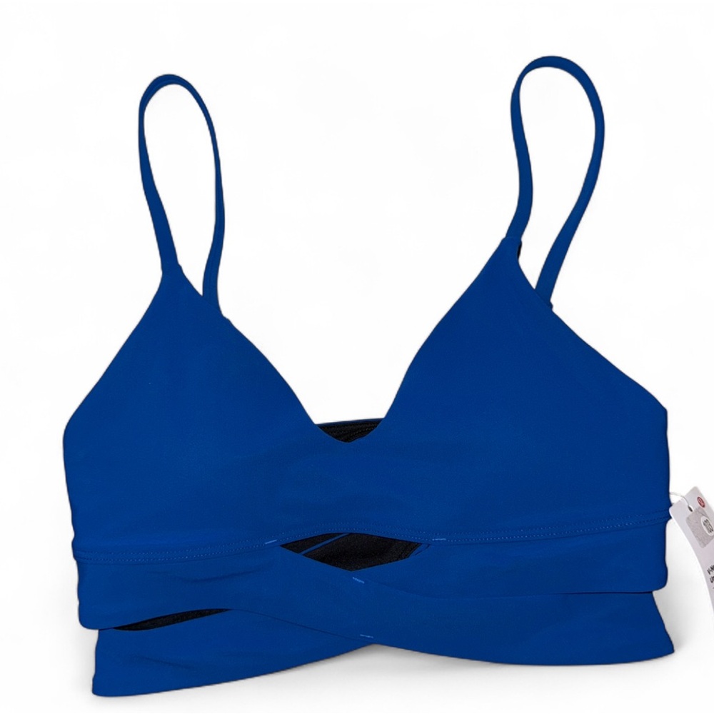 NWT Lululemon V Neck Crossover Underband Bra Size 4 SYMB (Symphony Blue)